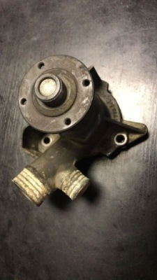 Насос wody bmw 3 e30 1280846 фото №1