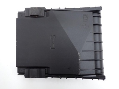 Крышка защита предохранителей 1k0937132f 1k0937132g skoda octavia 2 11r фото №1