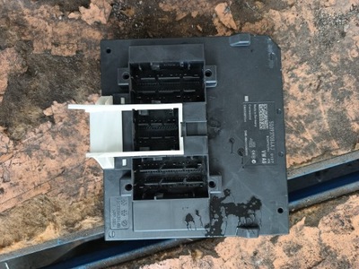 Vw golf vii модуль комфорту 5q0937084aj фото №1