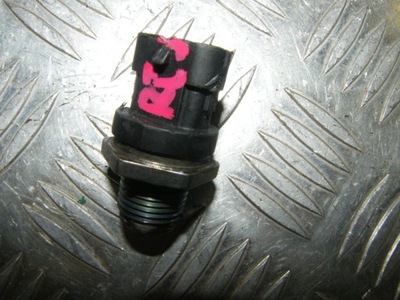 Датчик давления топлива renault trafic ii scenic megane 2.0dci фото №1