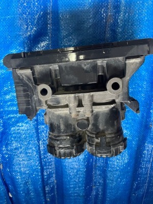 Клапан модулятор ebs man tgs tgx 81521066069 k050210 фото №1