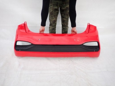 Hyundai i20 ii 2 lift 18-20 бампер задня задній pdc фото №1