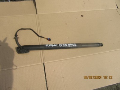 Привід кришки задня kia sportage iv 81770-d9100 фото №1