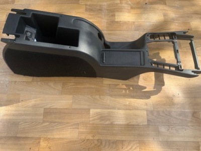 Skoda superb ii туннель средний 3t0863241d фото №1