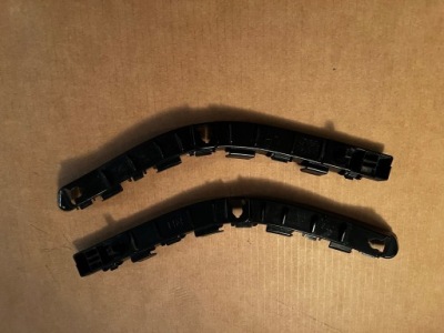 Kia sportage напрямна бампера правий лівий задня 86614-3u000 фото №1