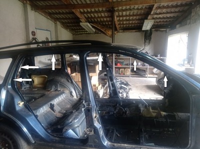 Mondeo mk3 kombi прокладка кузовна права ліва фото №1