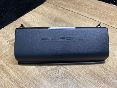 Пепельница бардачок porsche macan 95b858100 фото №1