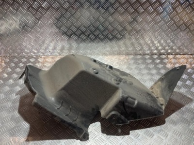 Підкрилок правий перед частина задня mg zs 17- фото №1