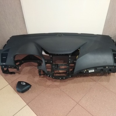 Hyundai i40 консоль +2 x подушка безопасности фото №1