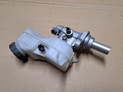 Насос тормозная бачок dacia duster ii 460918629r фото №1