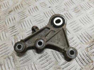 Opel karl кронштейн кронштейн коробки 95174571 фото №1