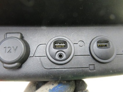 ГНЕЗДО USB AUX 12V PEUGEOT 208 9678374480