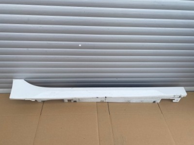 Bmw 1 f40 2 f44 молдинг поріг поріг права 7461382 фото №1