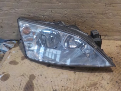 Лампа правая передняя, ford mondeo mk 3 1305239177 фото №1
