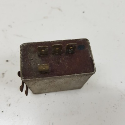 Реле bmw e10 1602 13570533 фото №1