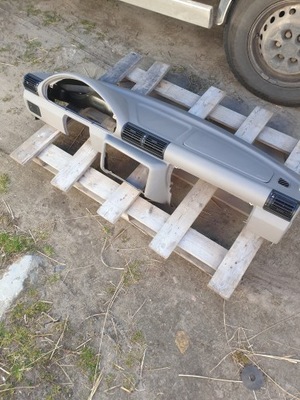 Bmw e36 compact панель приладів приладова консоль фото №1