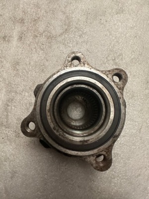 Ступиця передня vw touareg 8w0407625h... фото №1