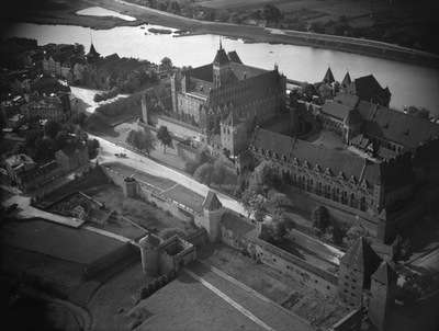 Stare zdjęcie: Malbork zamek ok 1930r. 15x20cm