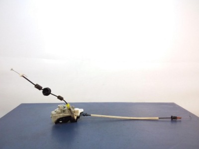 Panamera 970 gts lift замок двері перед лівий фото №1