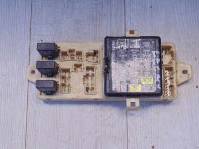 Коробка запобіжників subaru legacy фото №1