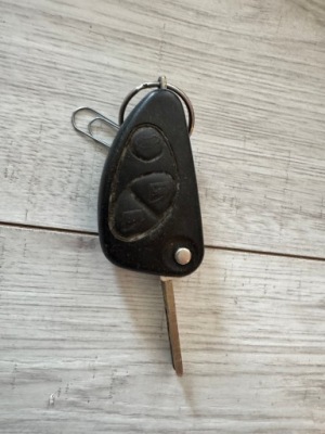 Alfa romeo 147 ключ ключ pilot фото №1