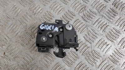 Alfa romeo giulia 2016-24 замок капот фото №1