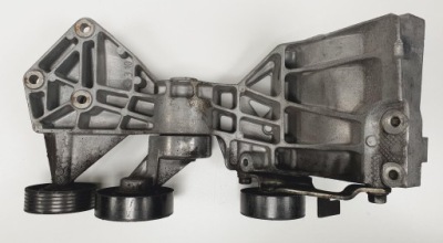 Кронштейн основа генератора mercedes w169 2.0 cdi фото №1