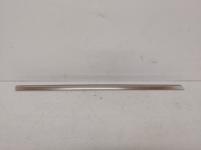 Молдинг уплотнитель перед правая mercedes gla w156 фото №1