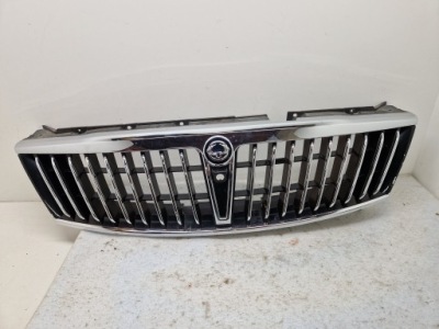 Решітка  решітка радіатора решітка радіатора ssangyong rexton 79461-08000 фото №1