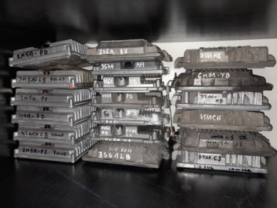 Ecu 1.8tdci 9t1112a650hb бортовий комп'ютер набір ключ imo фото №1