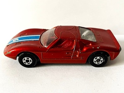 MATCHBOX-No.41 FORD GT (28)