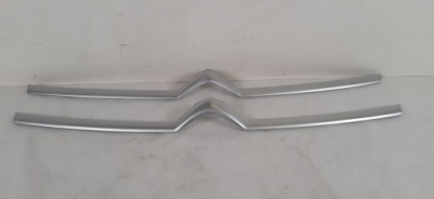 Citroen jumpy 16- емблема решітка радіатора бампера перед 98117065vd фото №1