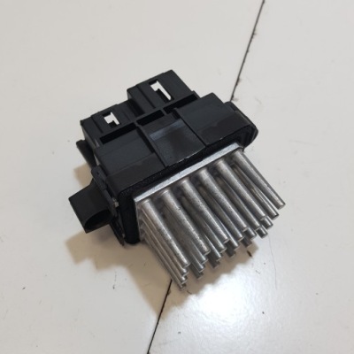 Резистор резистор вентилятор opel insignia 15141283 фото №1