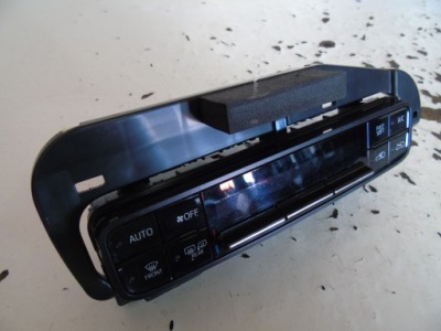 Панель обдув 55900-02060 toyota auris ii фото №1