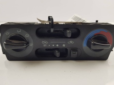 Панель кондиціонера daihatsu sirion фото №1