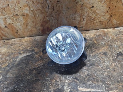 Противотуманная фара toyota yaris aygo auris 81210-02110 фото №1