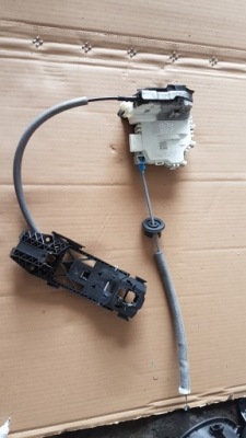 Замок двері правий перед audi 8x1837016b фото №1