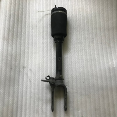 Merceedes gl w164 рестайлінг  амортизатор пневматичний фото №1