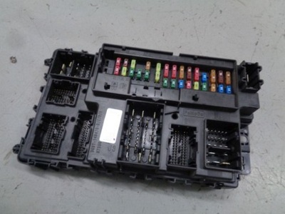 Galaxy mk4 16r. 2.0 tdci коробка запобіжників фото №1