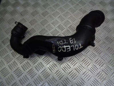 Труба інтеркулер toledo ii 1.9 tdi 1j0129654s фото №1