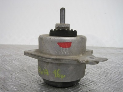 Кронштейн подушка двигуна alfa romeo stelvio 505484710 00505484710 фото №1