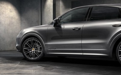 OZNACZENIE MODELU AL DRZWIACH PORSCHE CAYENNE  