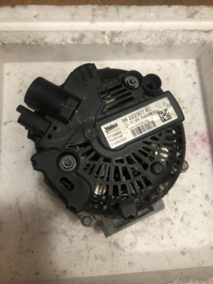 Генератор peugeot citroen ds 1.6 thp 9822230780 фото №1