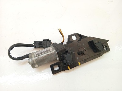 Замок доводчик кришки задня bmw 7 e65 e66 фото №1