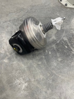 Усилитель тормозов насос тормозная a6 a7 c8 идеальное состояние оригинал фото №1