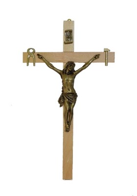 Krzyż Drewniany Wiszący Saletyński JASNY 25 cm