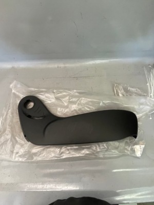 Renault twingo кронштейн 8201523897 новый фото №1