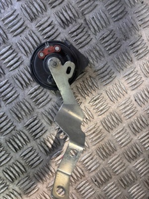 Renault clio v 19- клаксон 256106530r фото №1