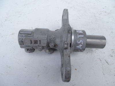 Насос гальмівна opel astra k 1.6 cdti фото №1