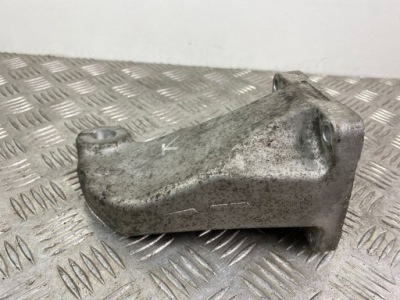 2019 ssangyong rexton кронштейн двигателя r6712231604 фото №1